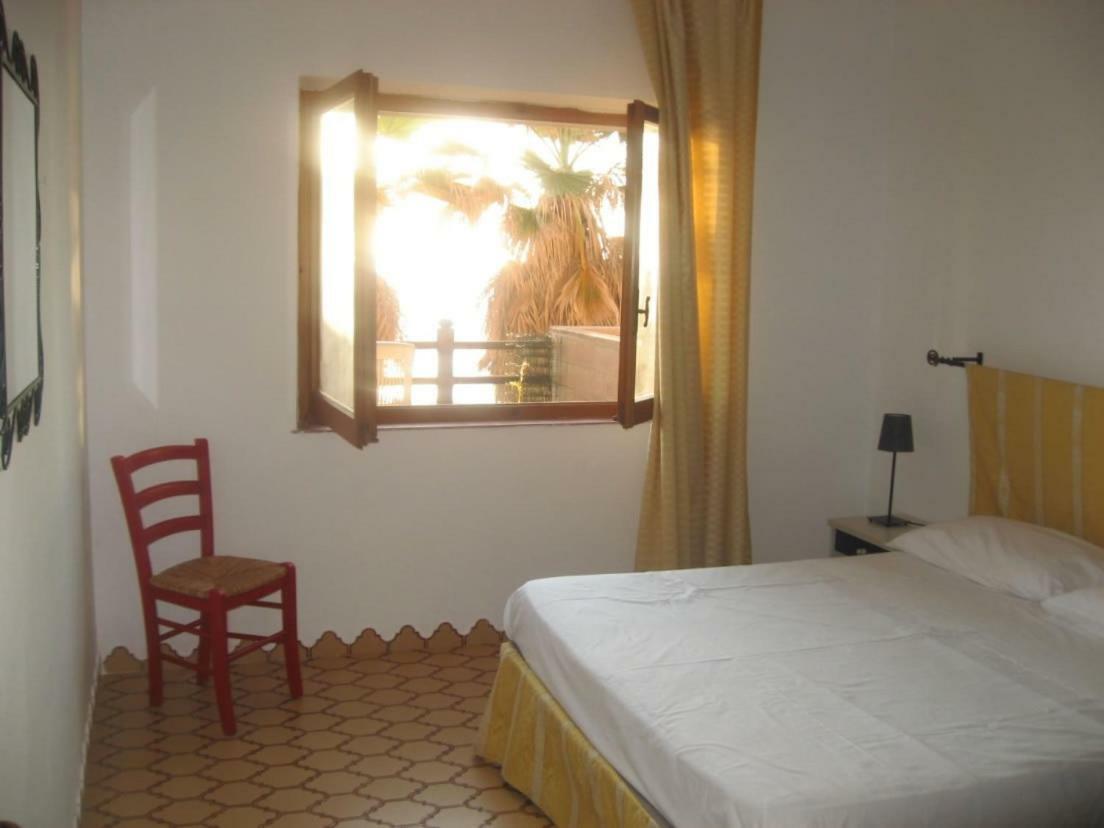 Waterfront Apartments Bosa Porto Alabe Zewnętrze zdjęcie
