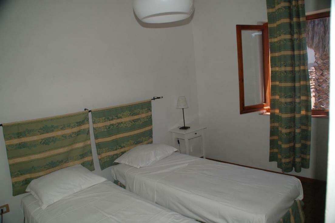 Waterfront Apartments Bosa Porto Alabe Zewnętrze zdjęcie
