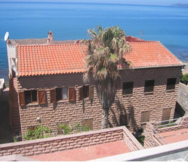Waterfront Apartments Bosa Porto Alabe Zewnętrze zdjęcie